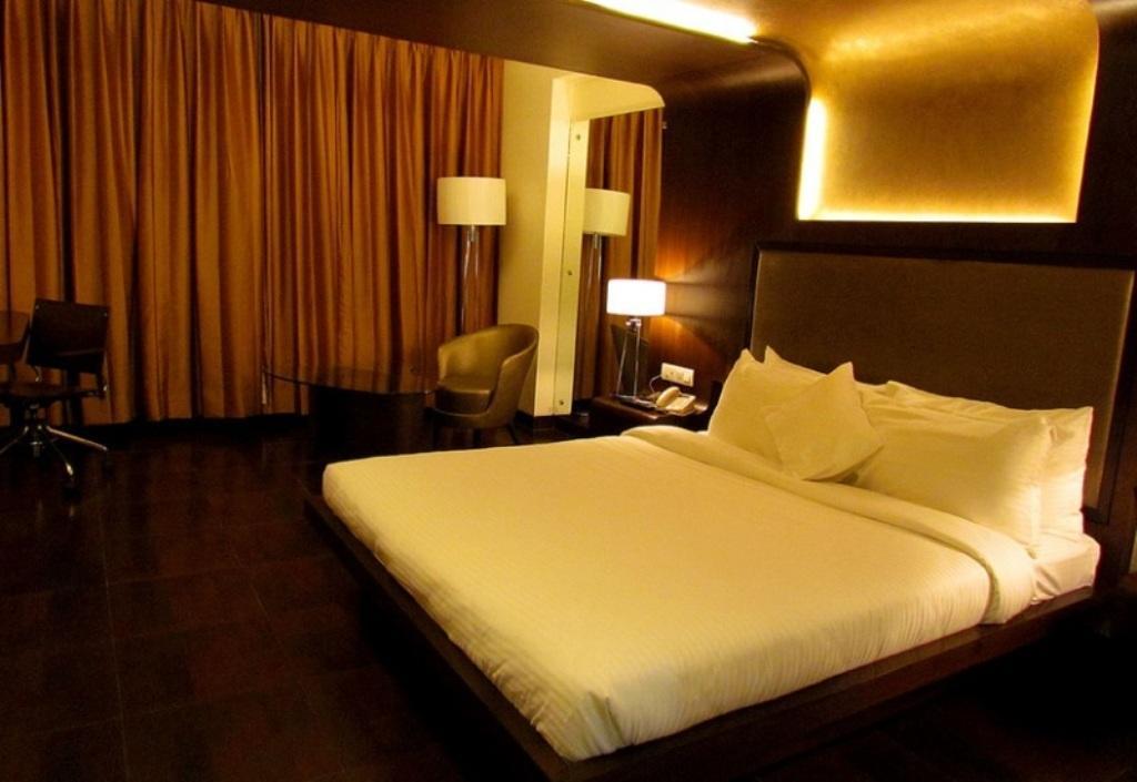 Cocoon Luxury Business Hotel Dhanbad Phòng bức ảnh