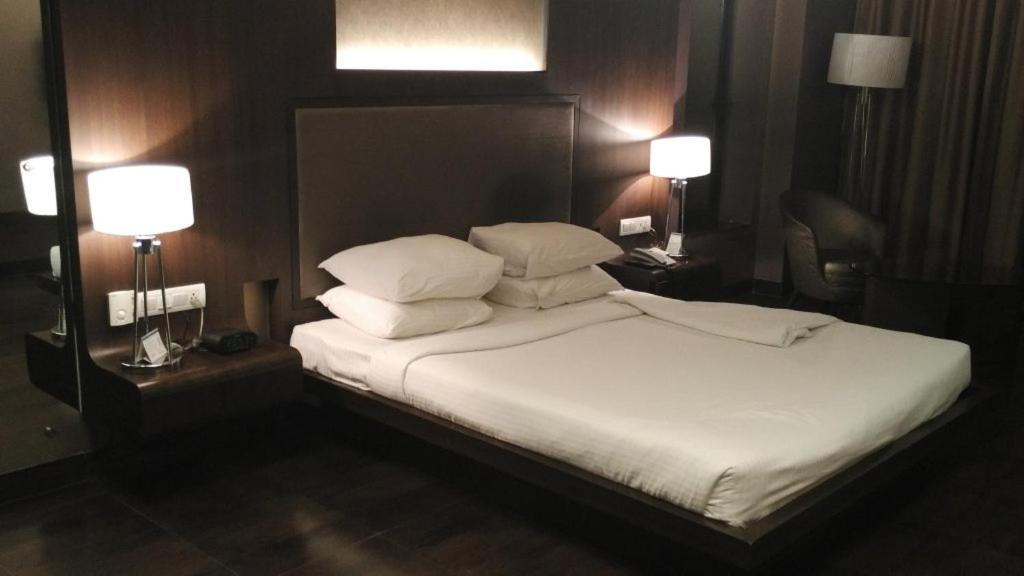 Cocoon Luxury Business Hotel Dhanbad Ngoại thất bức ảnh